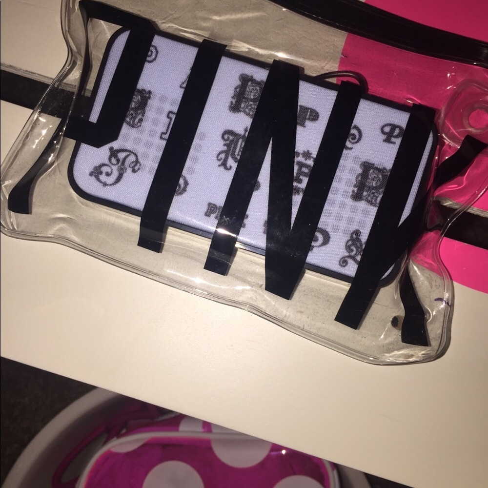 RARE Victoria’s Secret Pink Speaker Box Speaker